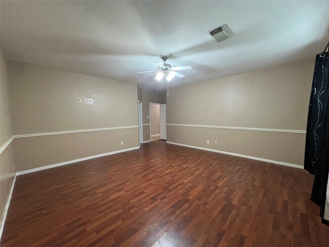 Building Photo - 21050 Florette Ln