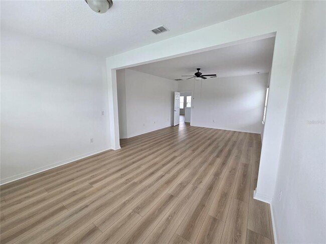 Building Photo - 11839 Cross Vine Dr