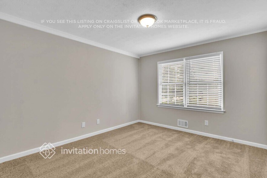 Building Photo - 3753 Briarcliff Dr