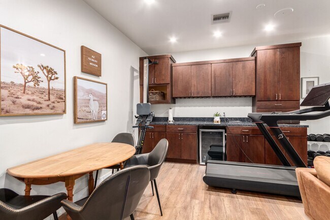 Building Photo - Beautiful 6-bedroom basement home