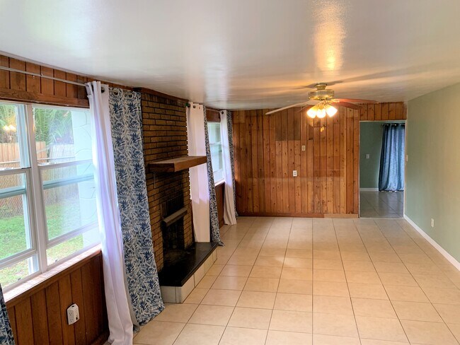 Building Photo - 7075 47th St N