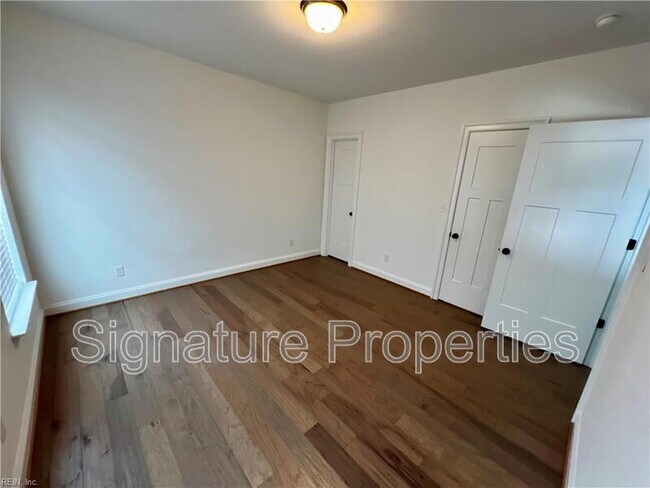 Building Photo - 309 Cairns Rd