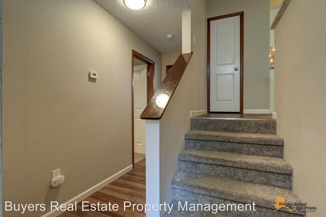 Building Photo - 3 br, 2 bath House - 7213 Foxridge Circle #1