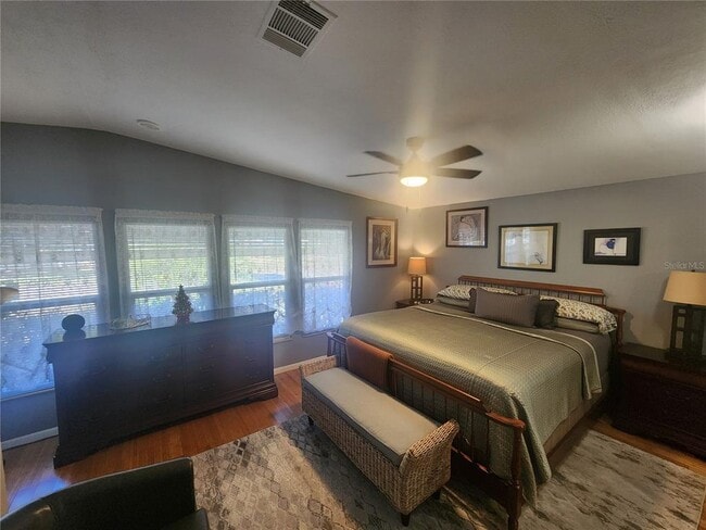 Building Photo - 24921 Pine Hill