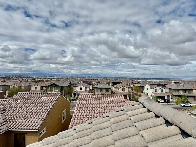 Building Photo - Cadence Home For Rent! City/Strip View, Roof Top Sky Deck!