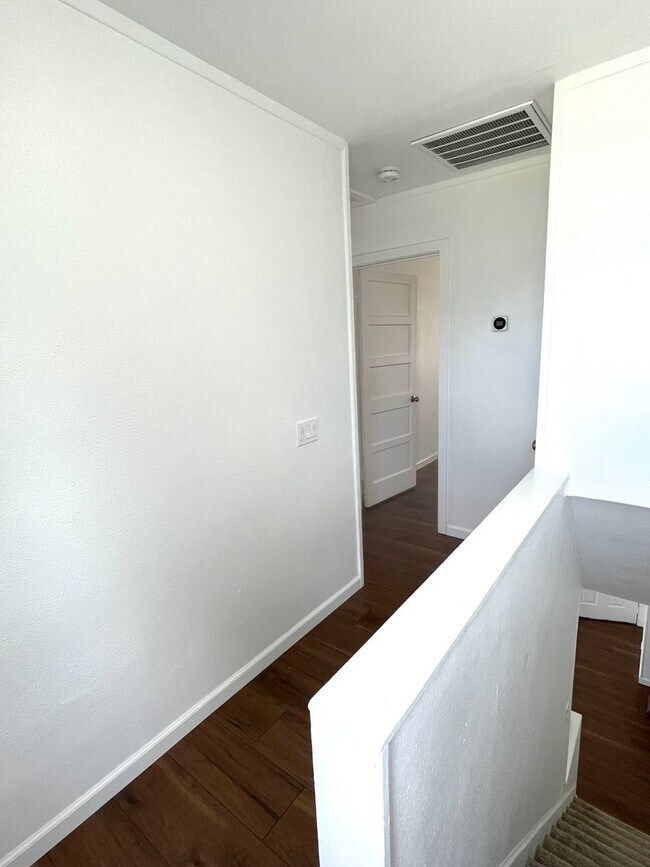Building Photo - Completely Remodeled Three Bedroom One Bat...