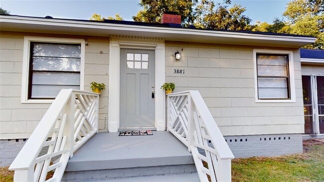 Primary Photo - 3881 Gober Rd