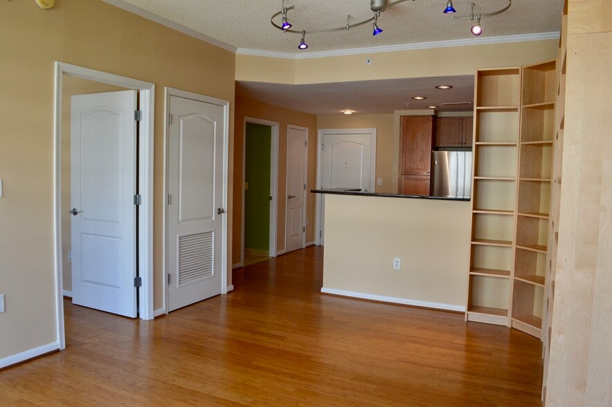 Building Photo - 1111 11th St NW