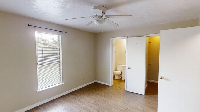 Building Photo - Charming 3 bedroom, 2 bath property in Cop...