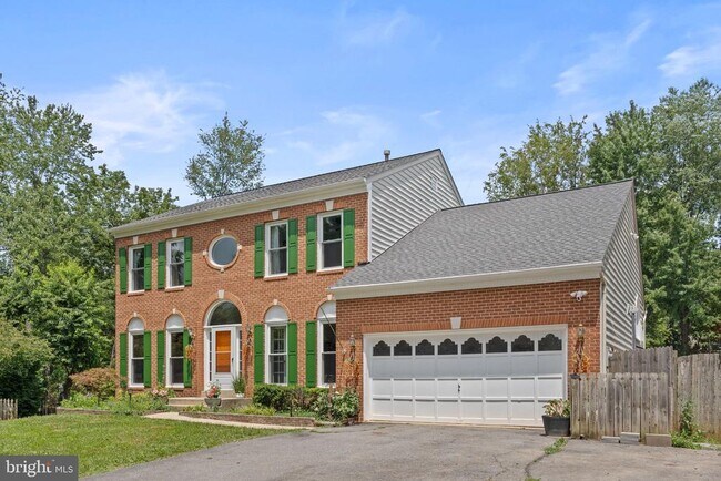 Building Photo - 10009 Puritan Way