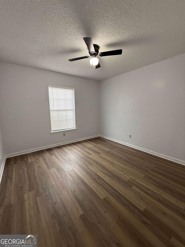 Building Photo - 105 Boxwood Ct