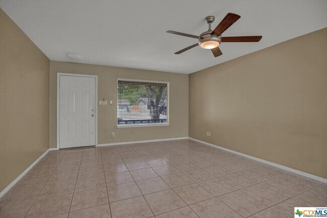 Building Photo - 650 Freiling