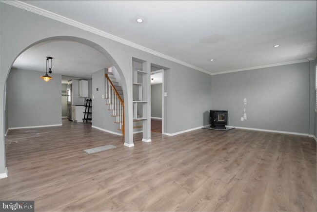 Building Photo - 204 Winters Ln