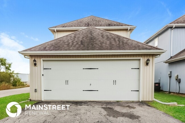 Building Photo - 424 NE Wolf Creek Dr