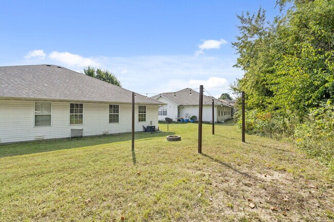 Building Photo - 113 Bailey Cir