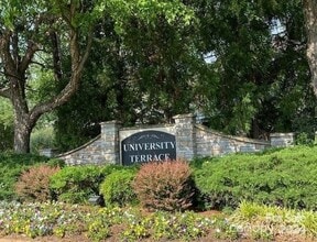 Building Photo - 9551 University Terrace Dr