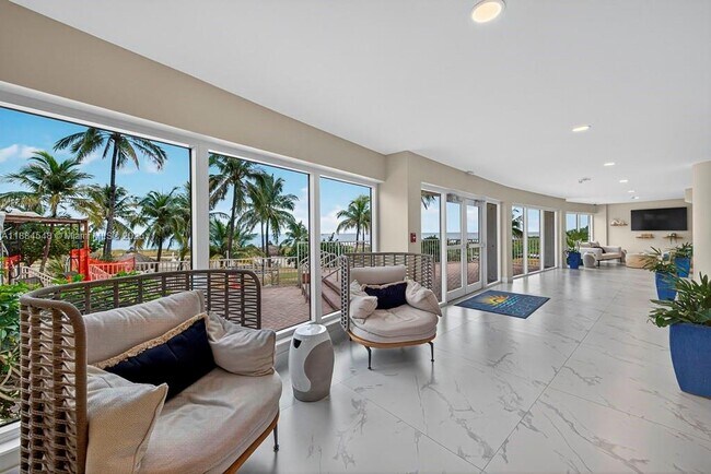 Building Photo - 710 N Ocean Blvd