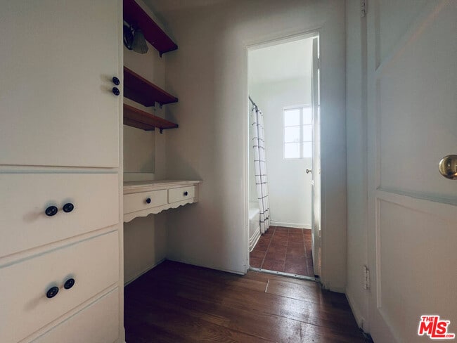 Building Photo - 2016 20th St