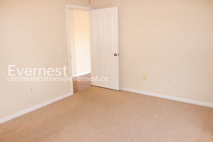 Building Photo - 4207 S Dale Mabry Hwy