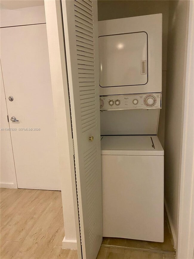 Building Photo - 1611 Meridian Ave