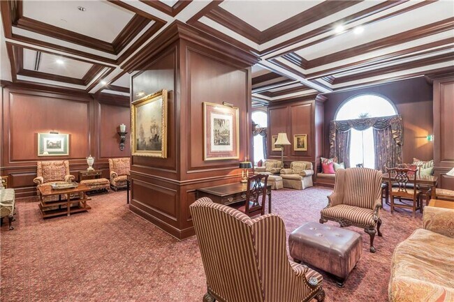 Building Photo - Studio Condo Steps from Piedmont Park!