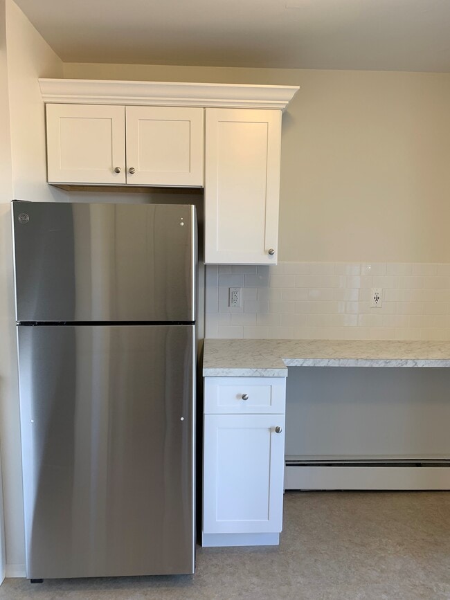 Building Photo - Brookwood Estates