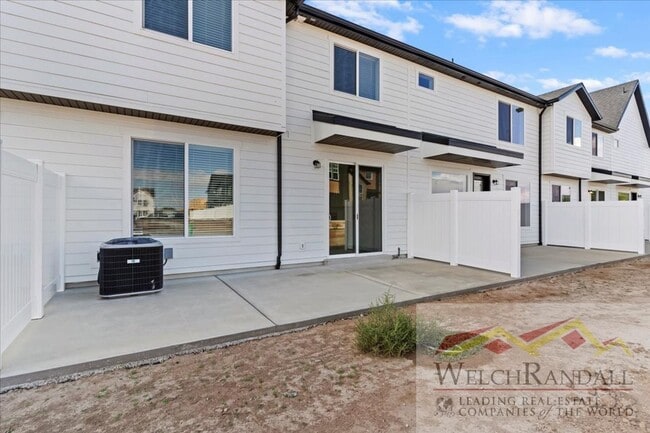 Building Photo - Brand New Townhome for Rent in West Haven