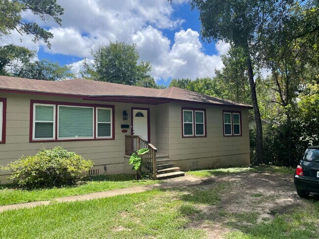 Building Photo - Great 1 bedroom near FSU