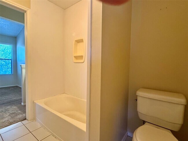 Building Photo - 512 Eberhart Ln