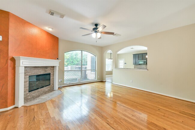 Building Photo - 5803 Song Ridge Ct