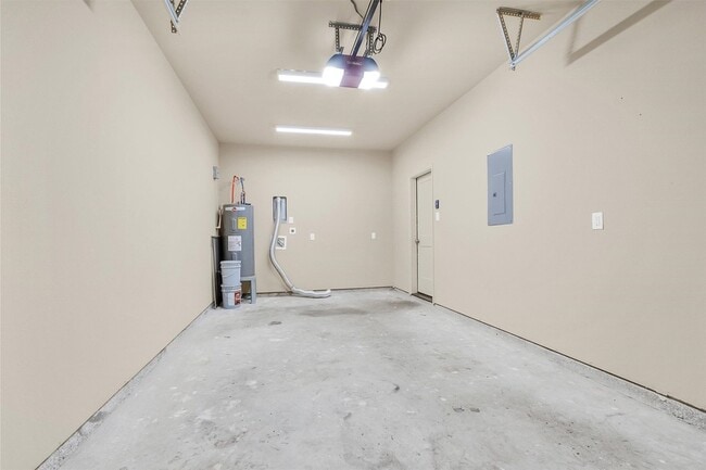 Building Photo - 26152 Avenue E