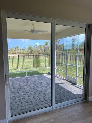 Building Photo - 6784 Cloverdale Ave