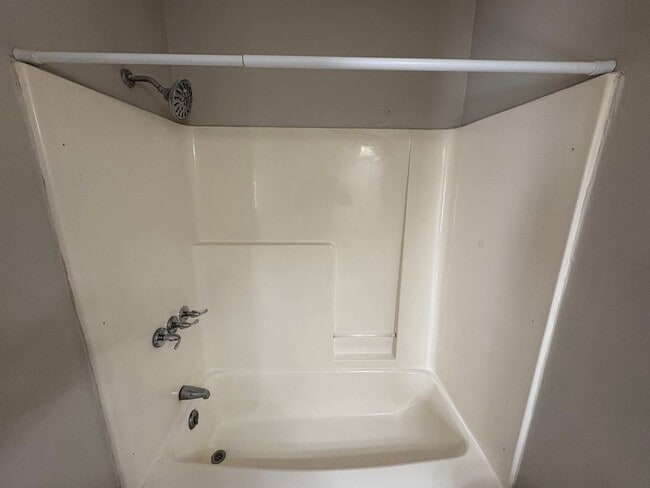 Building Photo - For Rent