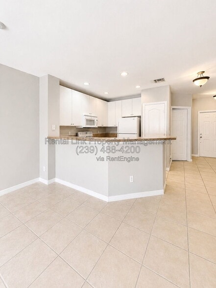 Building Photo - 8711 Athena Ct