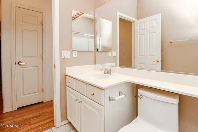 Building Photo - 1375 W Musket Way