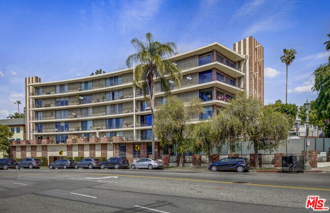 Building Photo - 2260 N Cahuenga Blvd