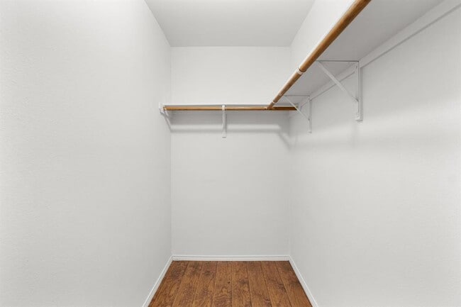 Building Photo - 12401 Drummond Dr