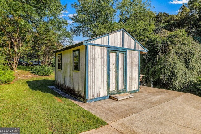 Building Photo - 4041 Fincher Dr