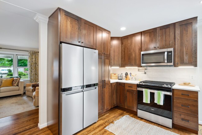 Building Photo - Totally update and impeccably maintained 4...