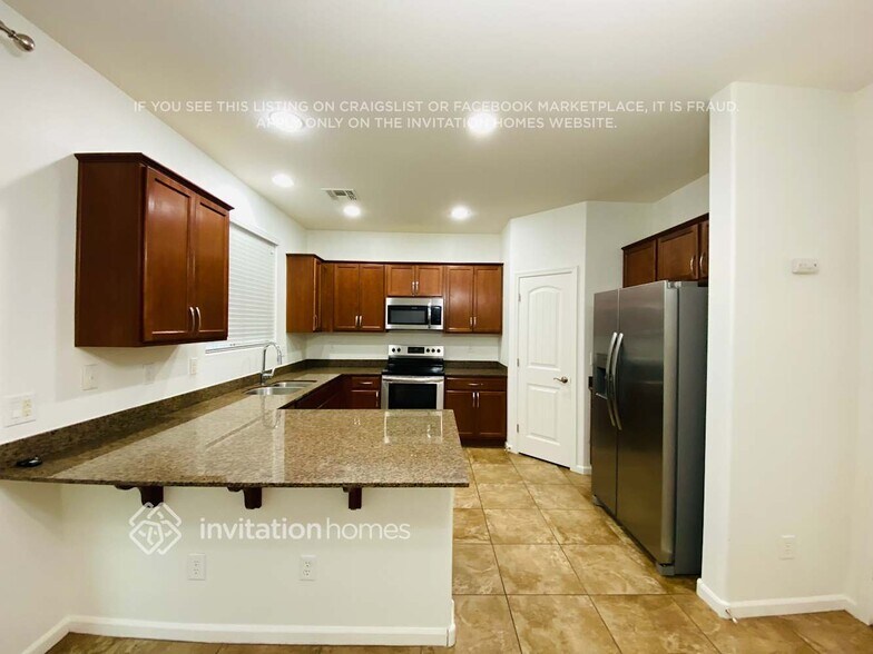 Building Photo - 3387 E Constitution Dr