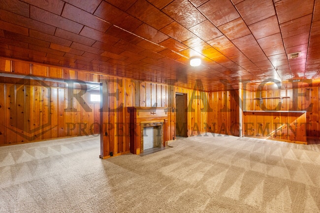 Building Photo - 440 S Osage St