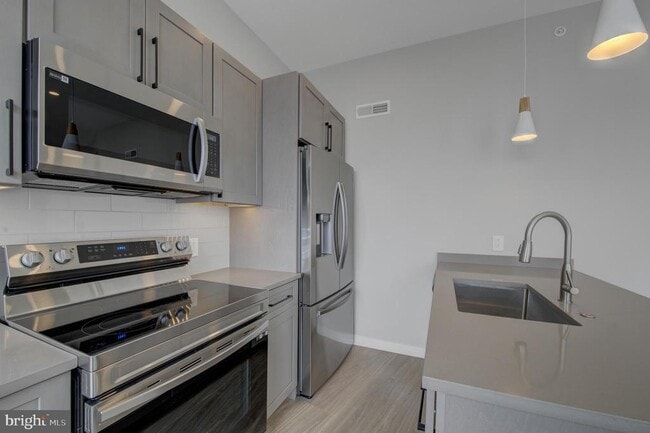 Building Photo - 2445 Innovator Wy