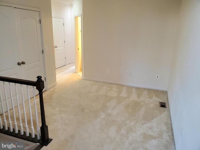 Building Photo - 42318 Benfold Square