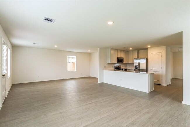 Building Photo - 28826 Texas Sparrow Ln