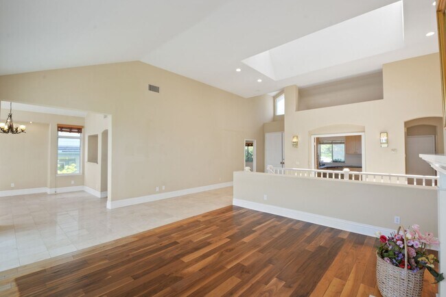 Building Photo - Stunning 3 Bed | 2.5 Bath Home with Office...