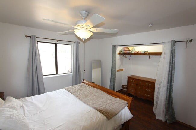 Building Photo - Cute Mountainaire home