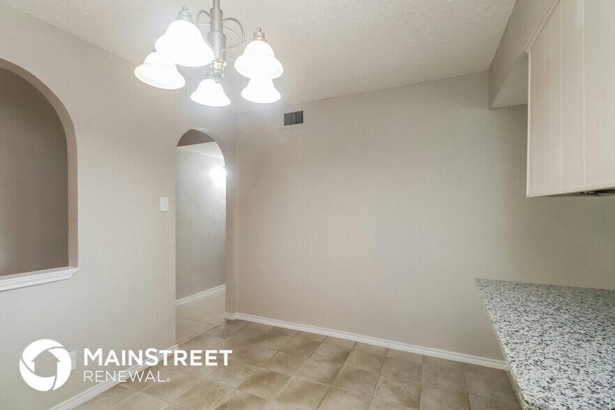 Building Photo - 5640 Cherilee Ln