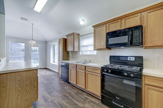Building Photo - Move-in Ready Home in Katy for Lease