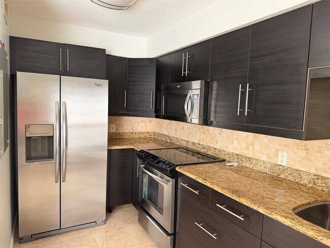 Building Photo - 10328 Longmont Dr