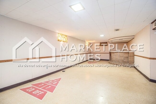 Building Photo - 271 Gilman St